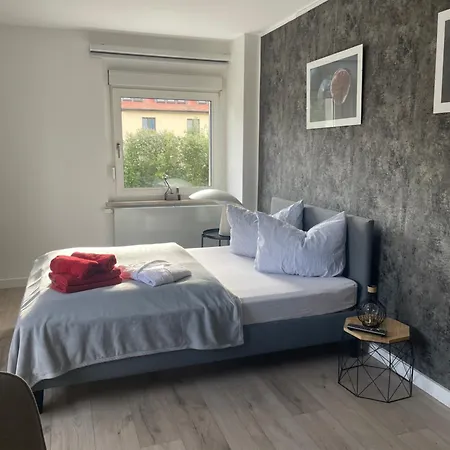 Body Kult Loft - Modernes Mit 2 Separaten Schlafzimmern Zwickau