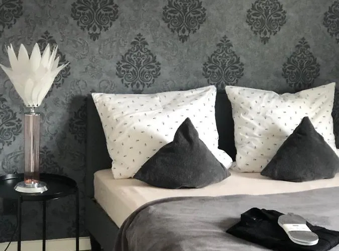 Body Kult Loft - Modernes Mit 2 Separaten Schlafzimmern - Kostenlose Parkplaetze Direkt An Der Affittacamere Zwickau