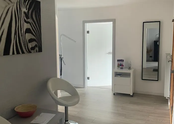 Body Kult Loft - Modernes Mit 2 Separaten Schlafzimmern - Kostenlose Parkplaetze Direkt An Der Affittacamere Zwickau
